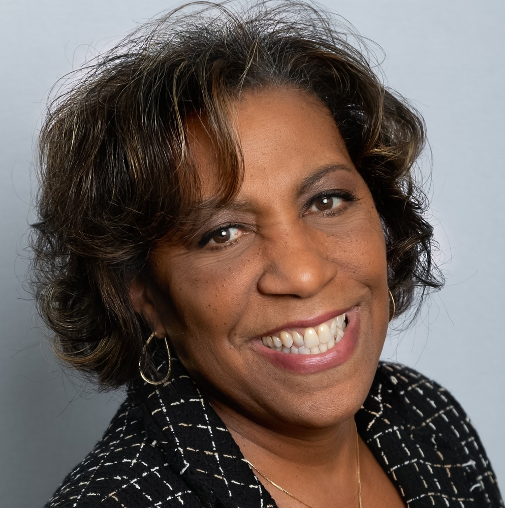 Meet your Posher, Latanya